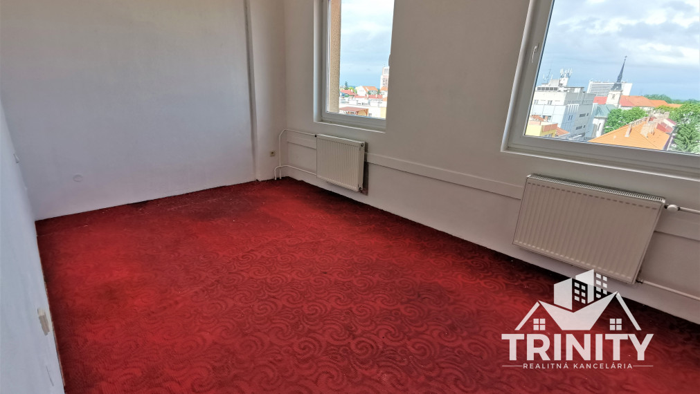NA PRENÁJOM - kancelárske priestory priamo v centre mesta Nové Zámky