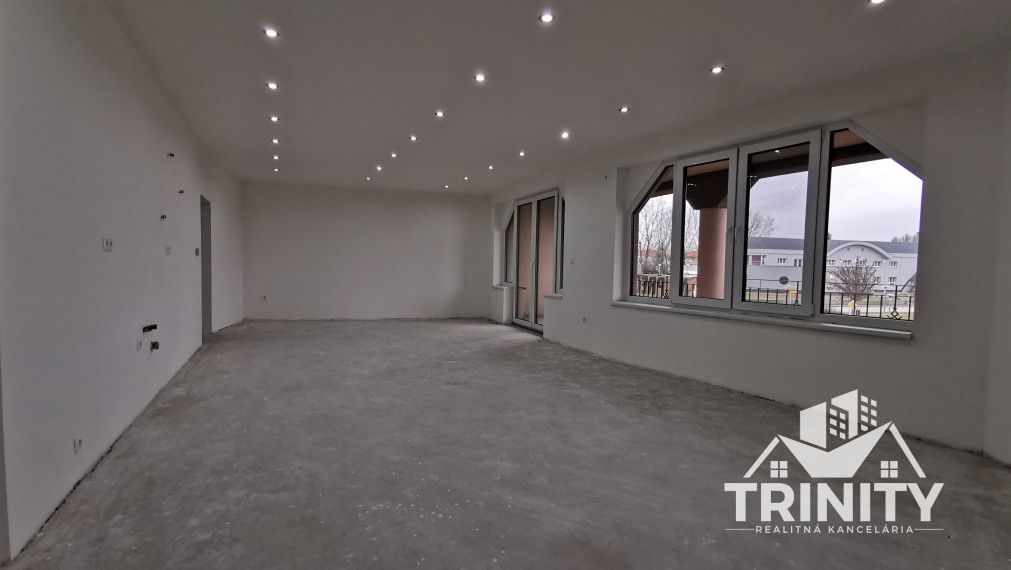 EXKLUZÍVNE - Na predaj 3-izbový holobyt s terasou v NOVOSTAVBE v meste Nesvady