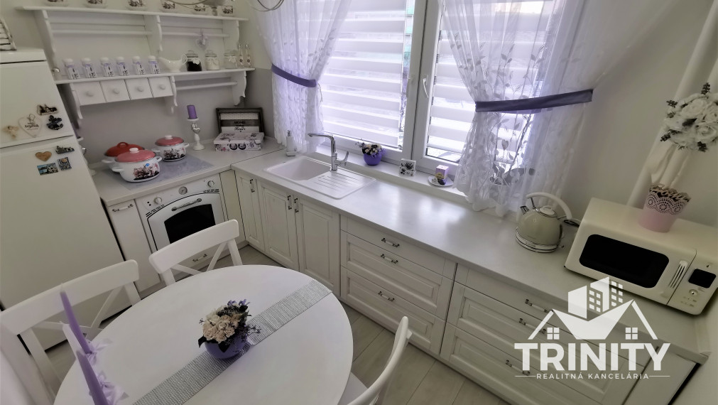 3D Obhliadka - Krásny 2-izbový byt na PREDAJ v Nových Zámkoch
