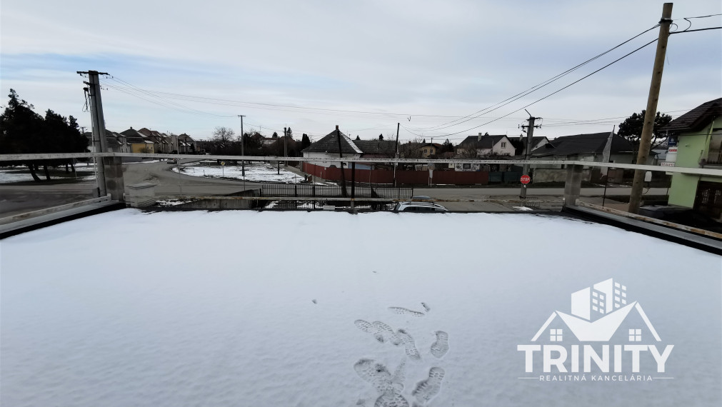 Zľava ! Na predaj Polyfunkčná budova v Kolárove, 3D obhliadka