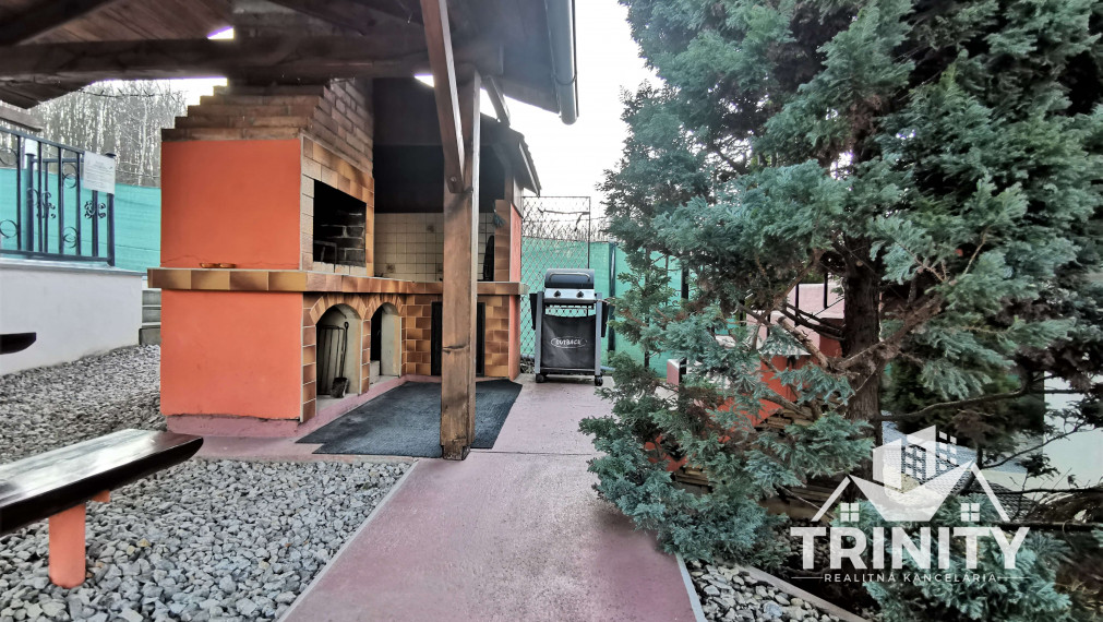 Na predaj Penzión vo vyhľadávanej lokalite v obci Podhájska