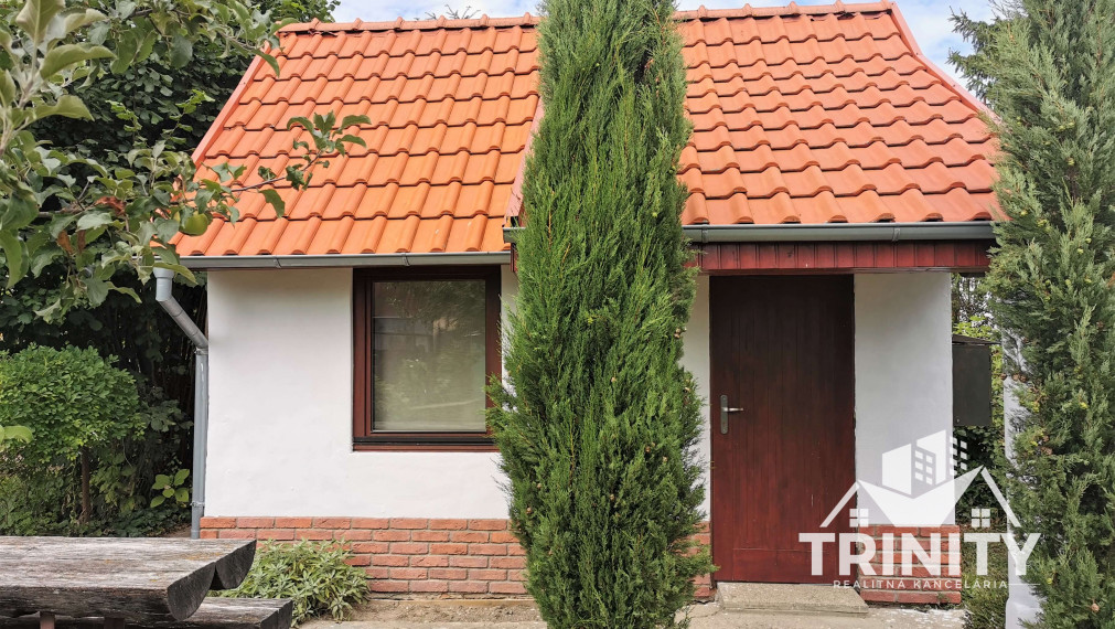 ZNÍŽENÁ CENA - Na predaj krásna chatka v chatovej osade Čergov pri Kolárove