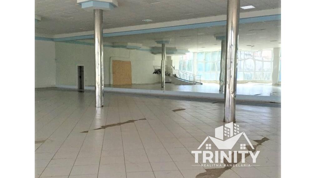 Na predaj skladové priestory v meste Hurbanovo