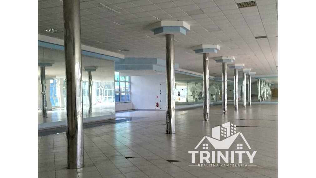 Na predaj skladové priestory v meste Hurbanovo