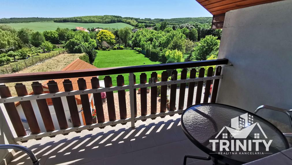 IBA U NAS - Na predaj poschodový penzión v obci Podhájska, Nová CENA