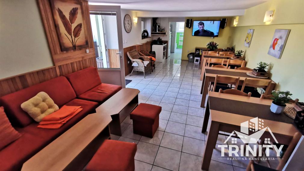 IBA U NAS - Na predaj poschodový penzión v obci Podhájska, Nová CENA