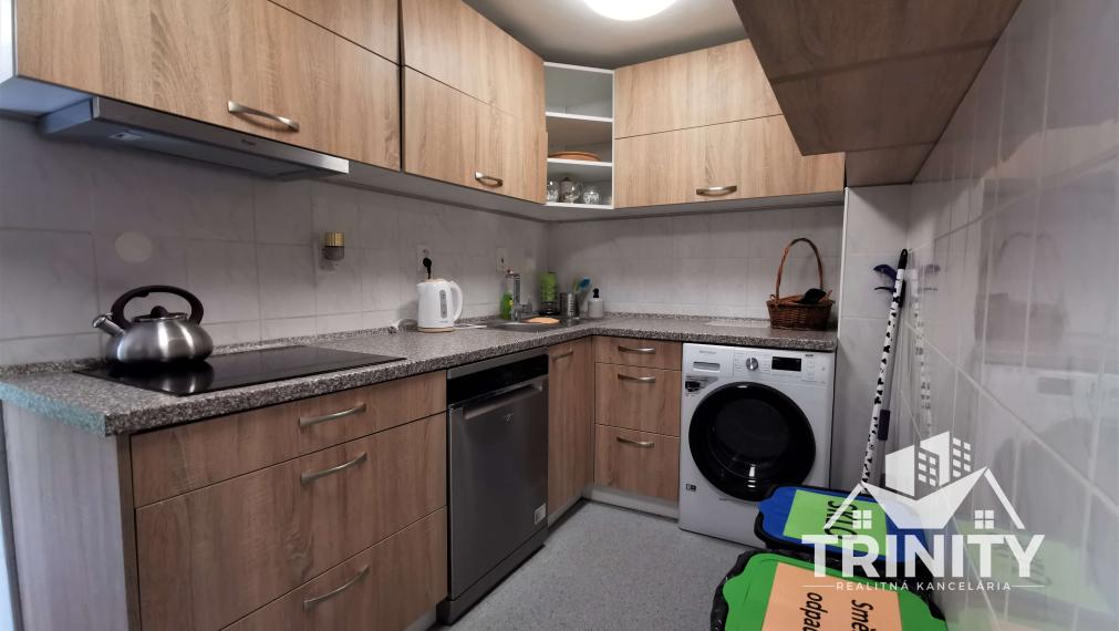 IBA U NAS - Na predaj poschodový penzión v obci Podhájska, Nová CENA