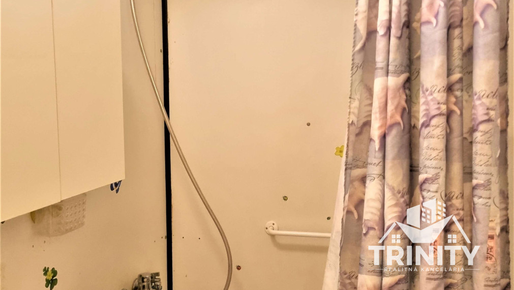 Na prenájom garsónka v Nových Zámkoch