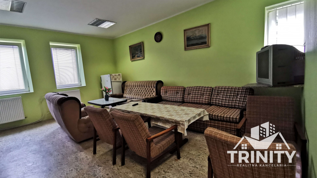 Na predaj 4-izbový rodinný dom v obci Trávnica