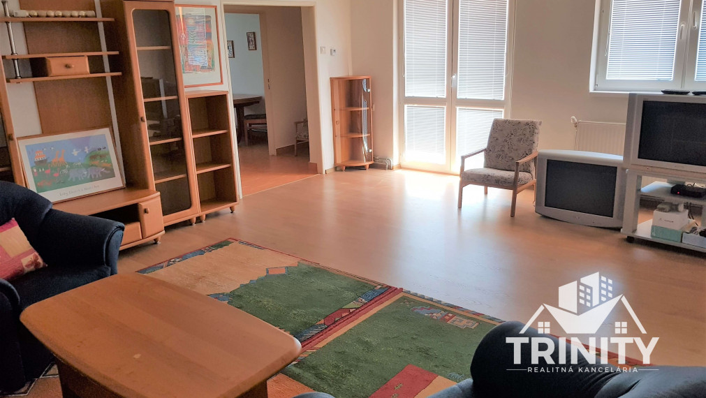 NA predaj 3-izbový tehlový byt priamo v centre mesta Nové Zámky