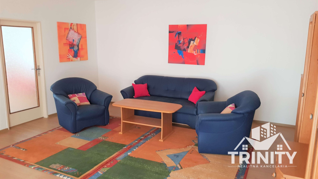 NA predaj 3-izbový tehlový byt priamo v centre mesta Nové Zámky