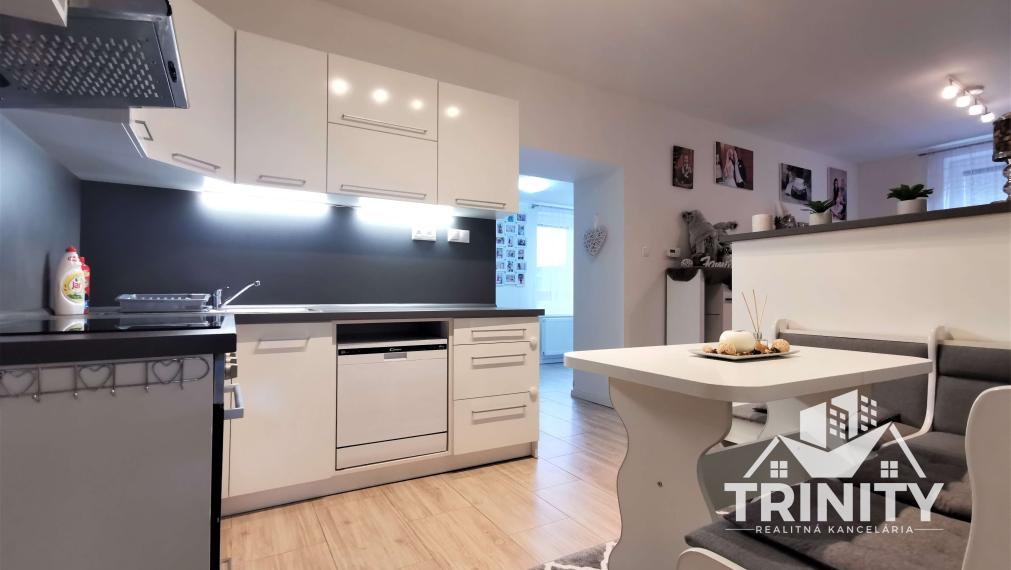 Na predaj 3-izbový rodinný dom v meste Šurany, 3D obhliadka