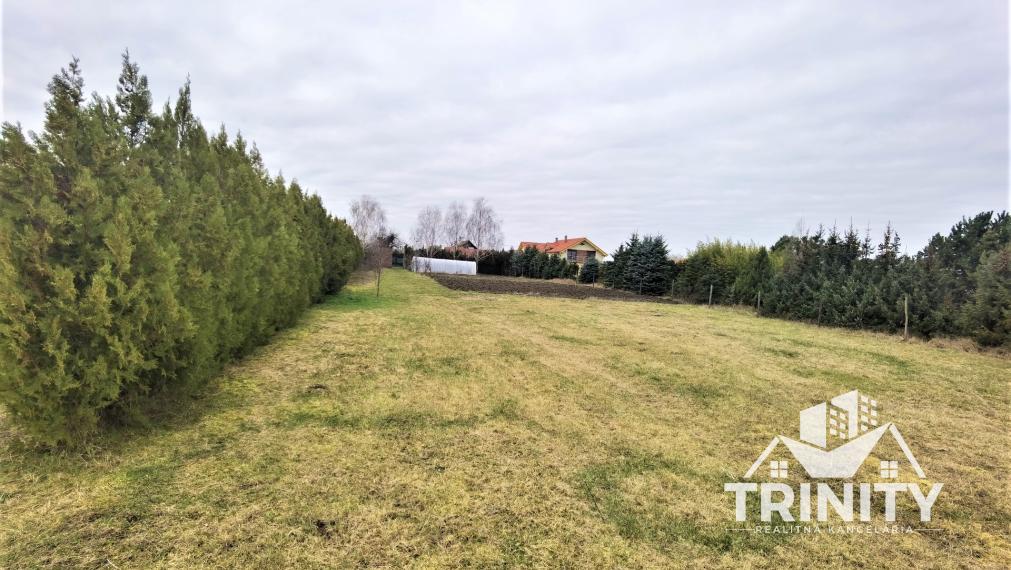 NA PREDAJ 3-izbový rodinný dom s veľkým pozemkom v obci Jatov