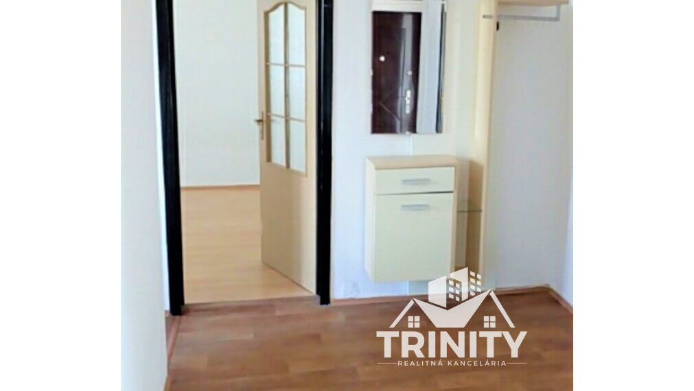 Na prenájom 2-izbový byt v Nových Zámkoch