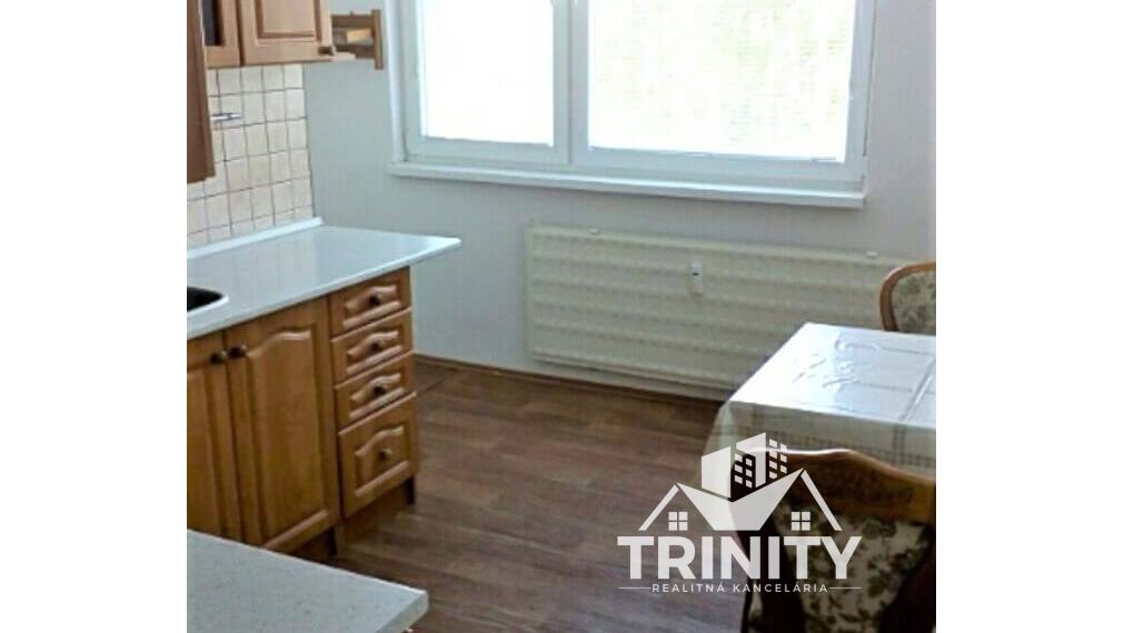 Na prenájom 2-izbový byt v Nových Zámkoch