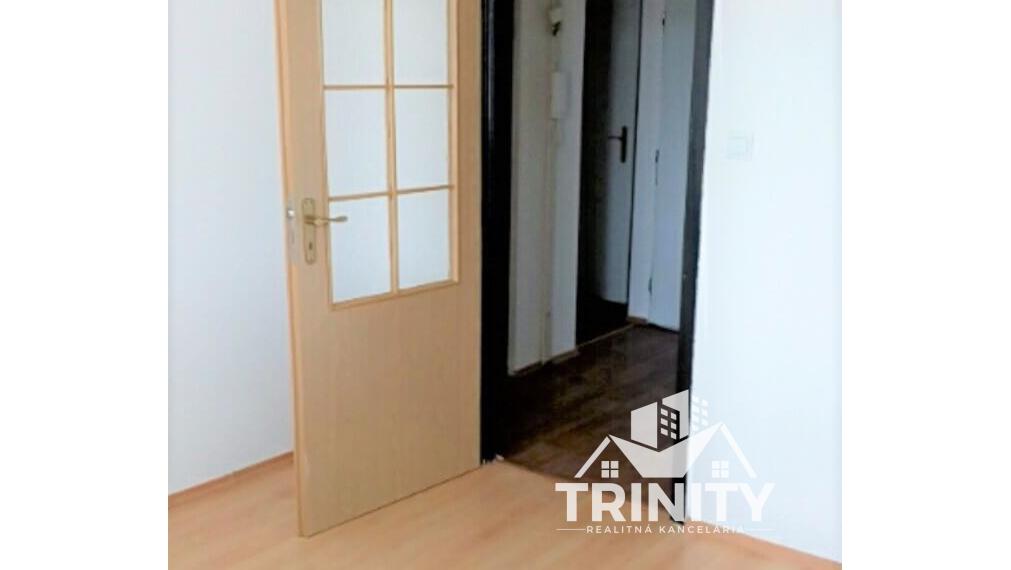 Na prenájom 2-izbový byt v Nových Zámkoch