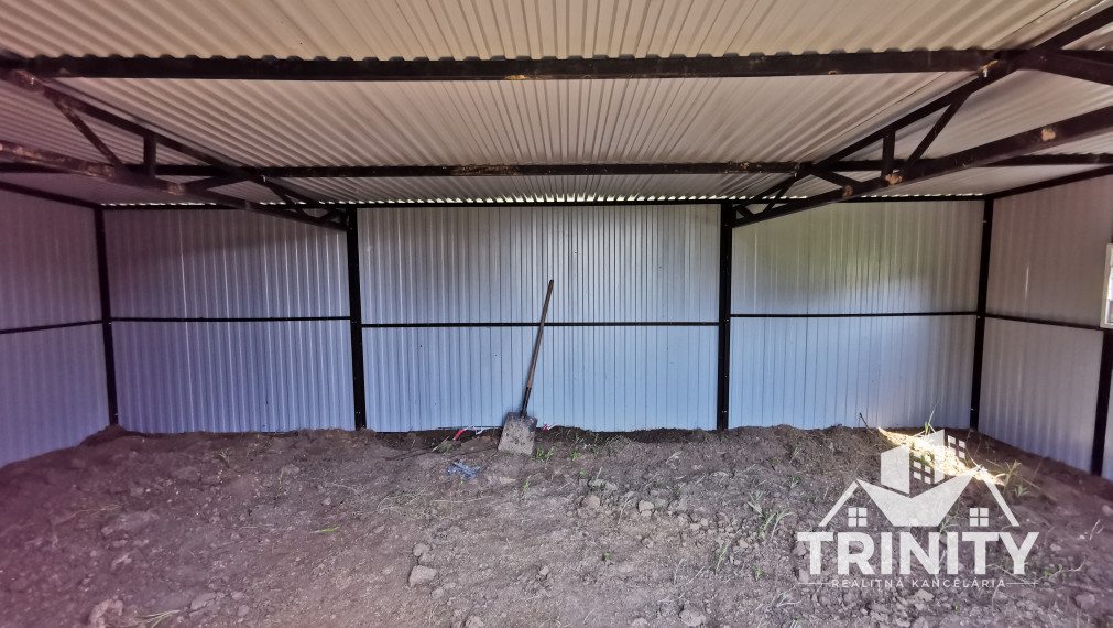 Znížená cena ! Na predaj vyčistený stavebný pozemok v obci Čechy