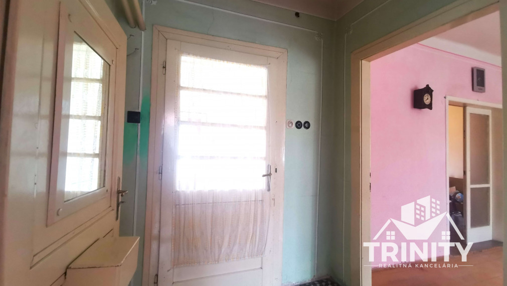 Znížená cena - Na predaj 5-izbový rodinný dom v meste Nové Zámky