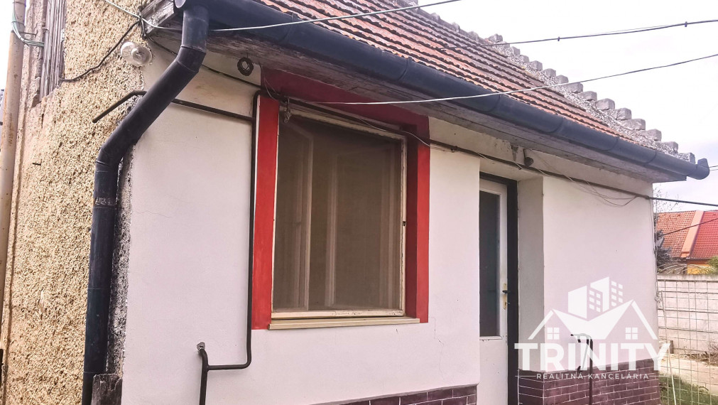 Znížená cena - Na predaj 5-izbový rodinný dom v meste Nové Zámky