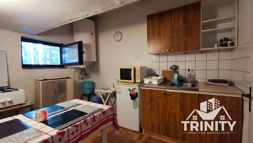 Na predaj apartmánový rodinný dom v obci Podhájska