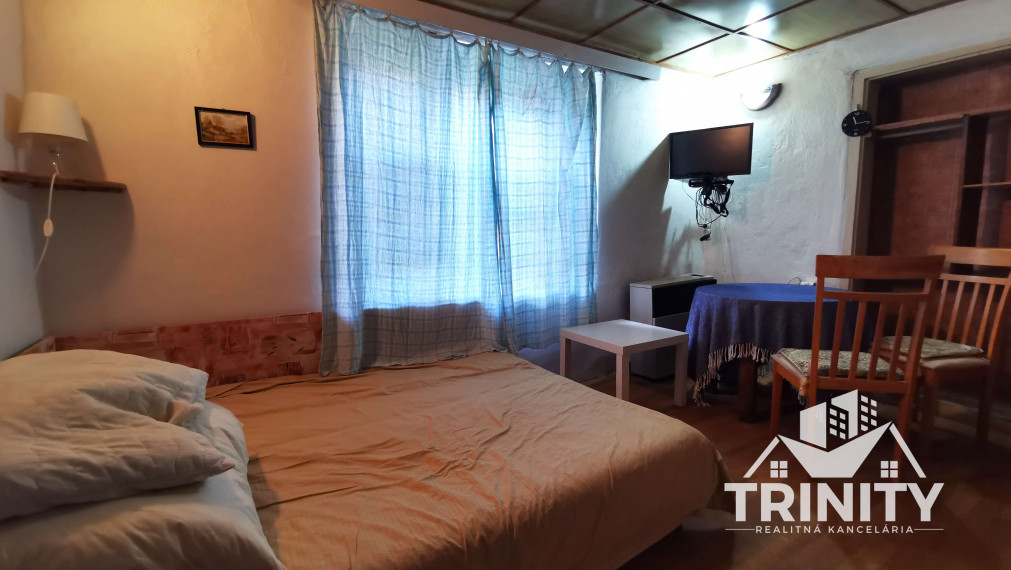 Na predaj apartmánový rodinný dom v obci Podhájska