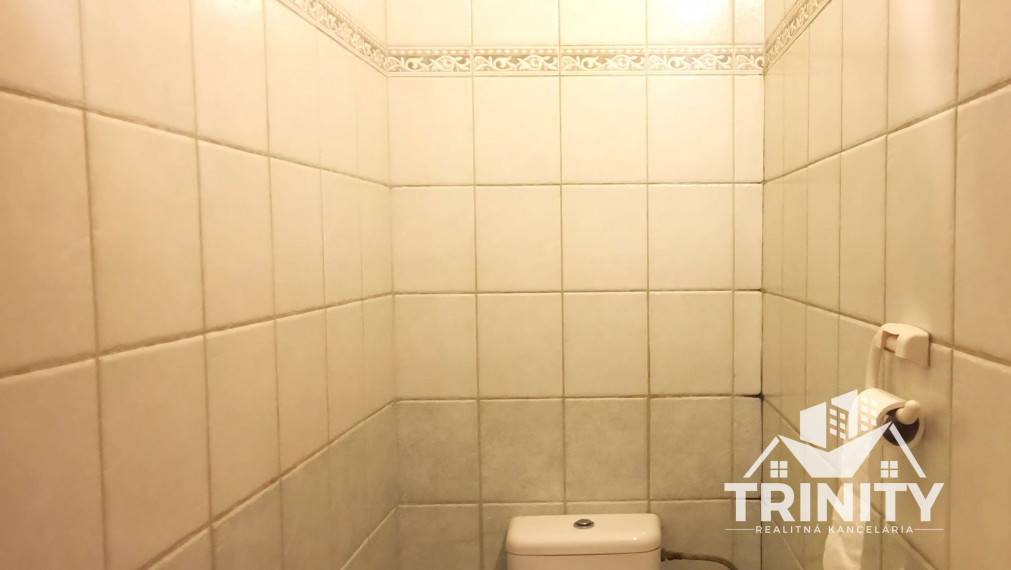 Na predaj tehlový rodinný dom v meste Nové Zámky, 3D prehliadka