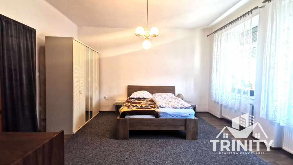 Na predaj tehlový rodinný dom v meste Nové Zámky, 3D prehliadka