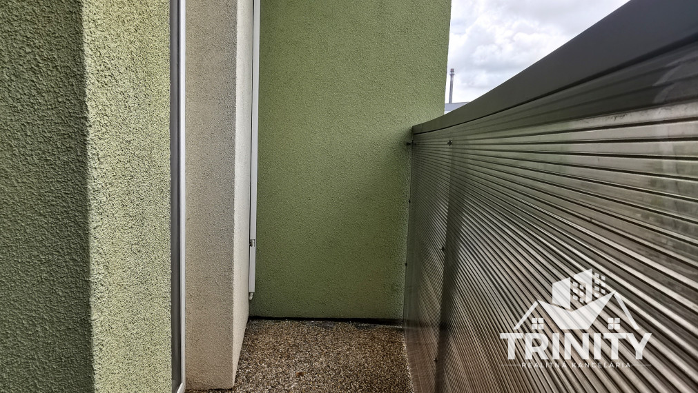 Na prenájom krásny 1-izbový byt s balkónom v Nových Zámkoch