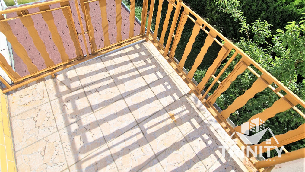 EXKLUZÍVNE NA PREDAJ poschodový rodinný dom v obci Zemné, 3D prehliadka