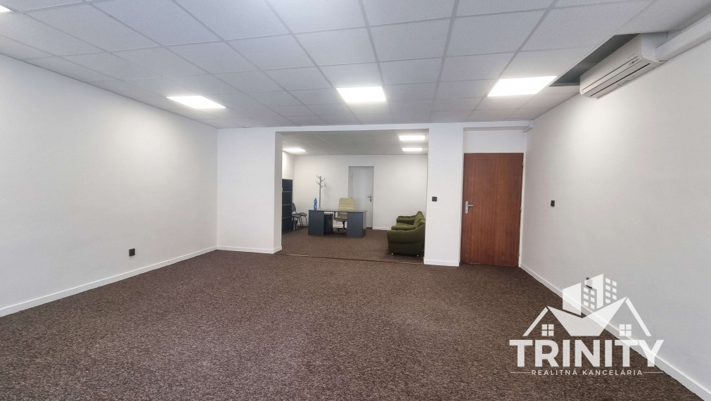 Na prenájom nebytový priestor v centre mesta v Nových Zámkoch