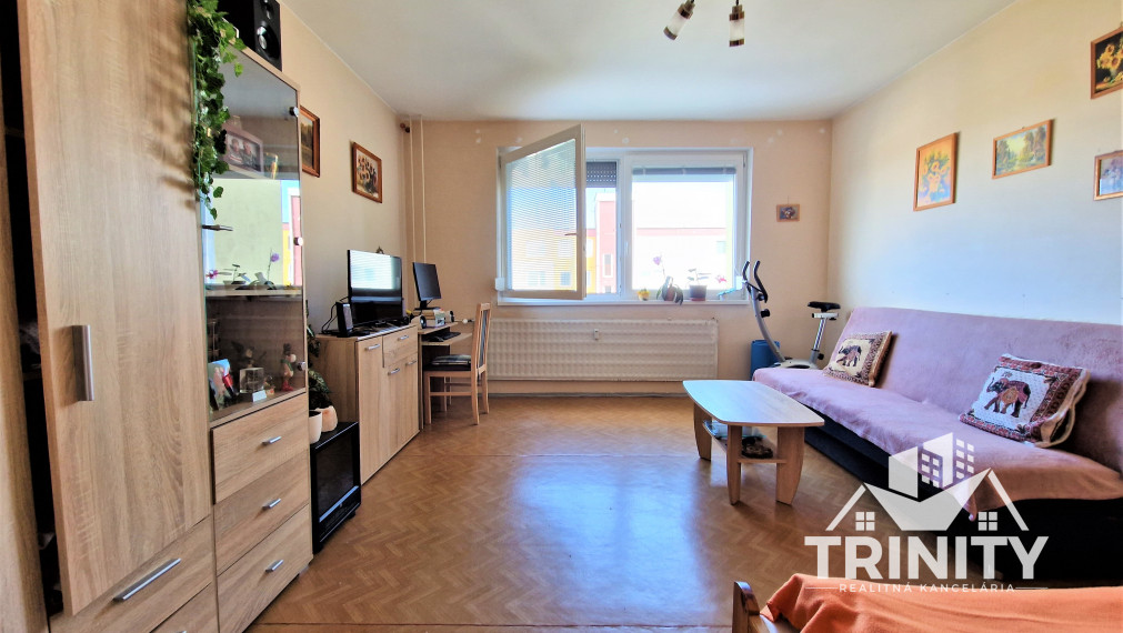 Na predaj čiastočne prerobený 1-izbový byt v meste Šurany