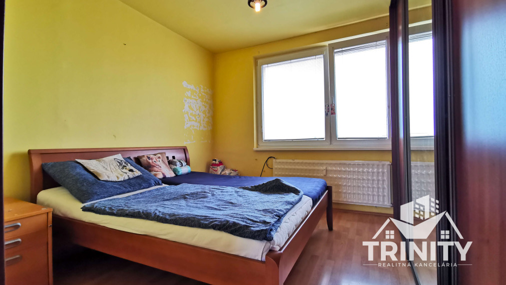 Rezervovaný  - predaj čiastočne zrekonštruovaný 3-izbový byt v Nových Zámkoch