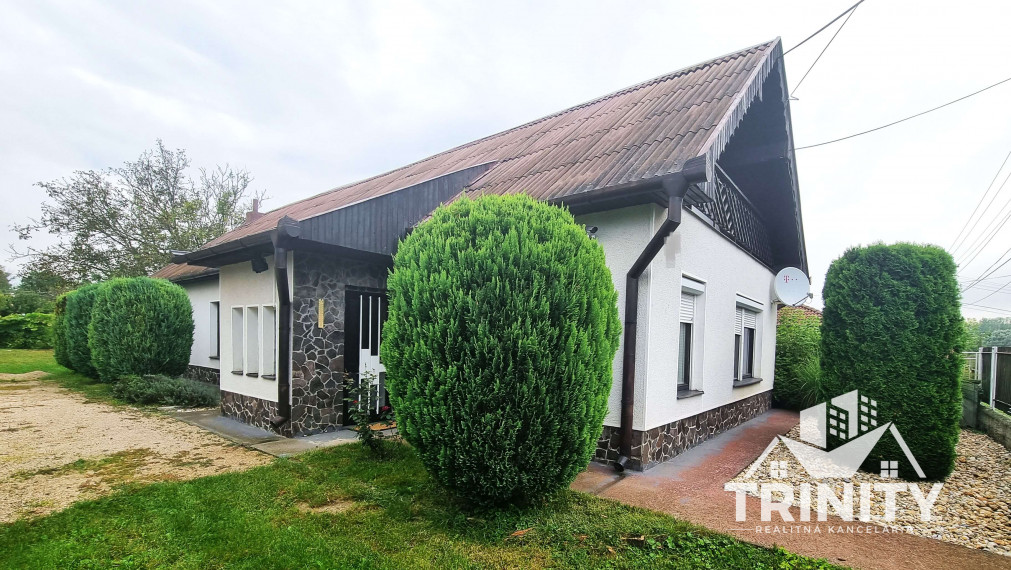 Na predaj zrekonštruovaný rodinný dom v obci Semerovo