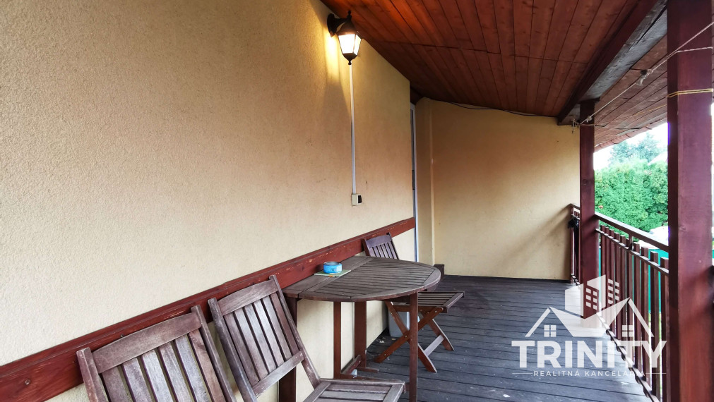 Na predaj Podlažný rodinný dom / Penzión v obci Radava