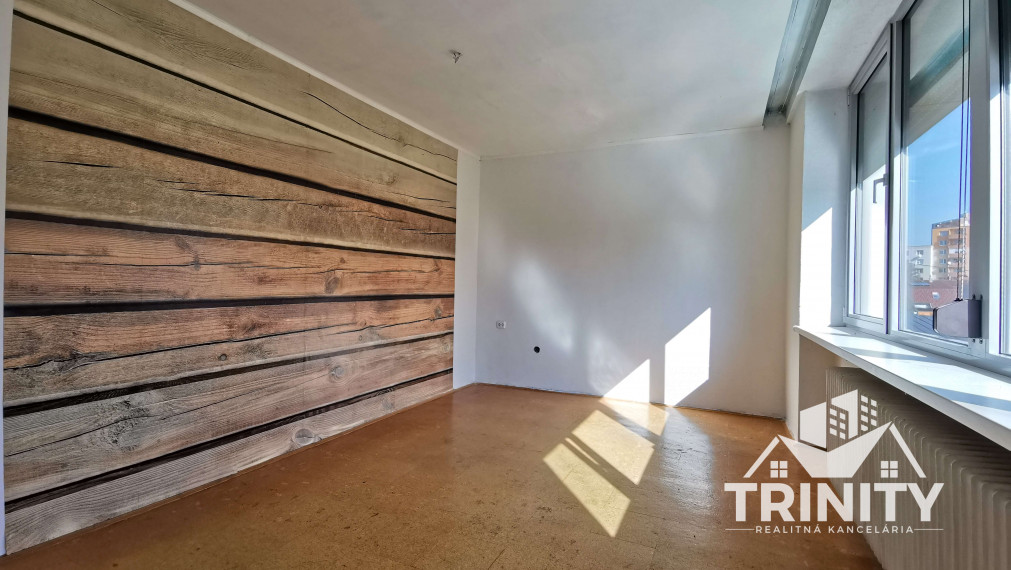 Na predaj poschodový 7-izbový rodinný dom v meste Nové Zámky