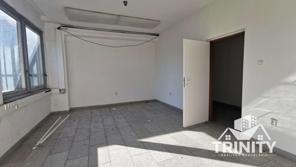 Na prenájom skladové priestory v meste Šurany