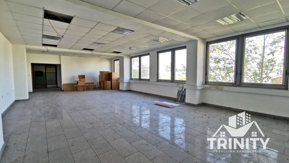 Na prenájom skladové priestory v meste Šurany