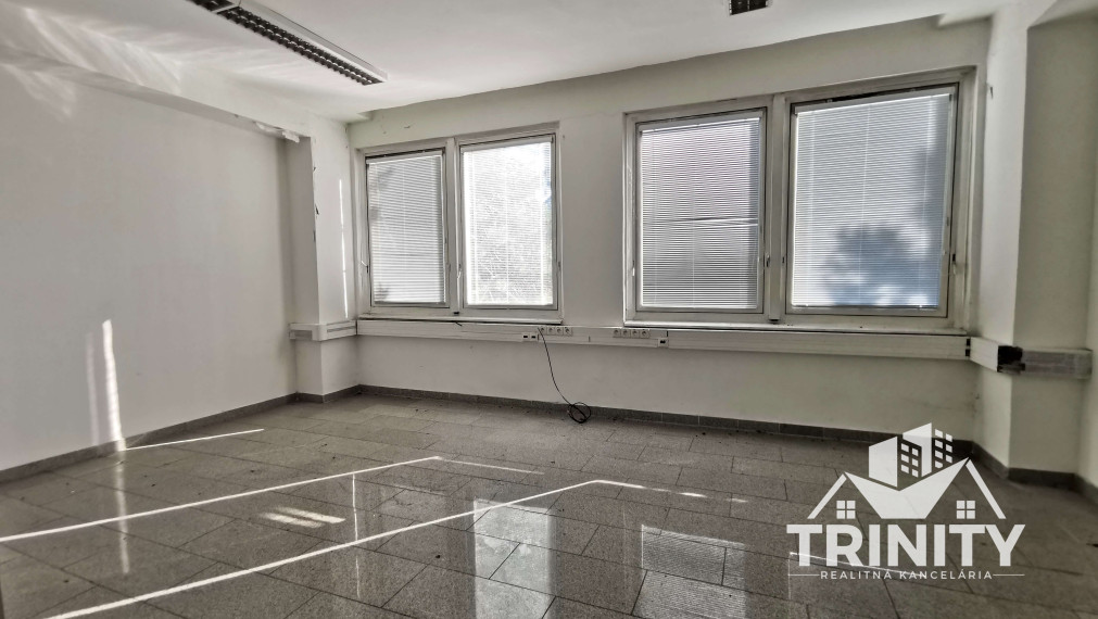 Na prenájom skladové priestory v meste Šurany