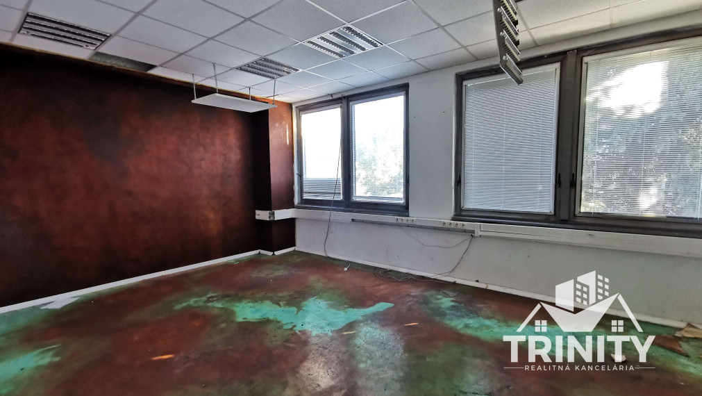 Na prenájom skladové priestory v meste Šurany
