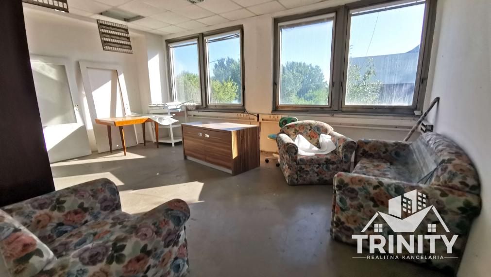 Na prenájom skladové priestory v meste Šurany