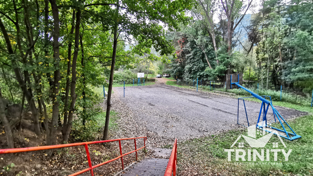 Na predaj Rekreačný poschodový objekt - Zvolen časť Môťová