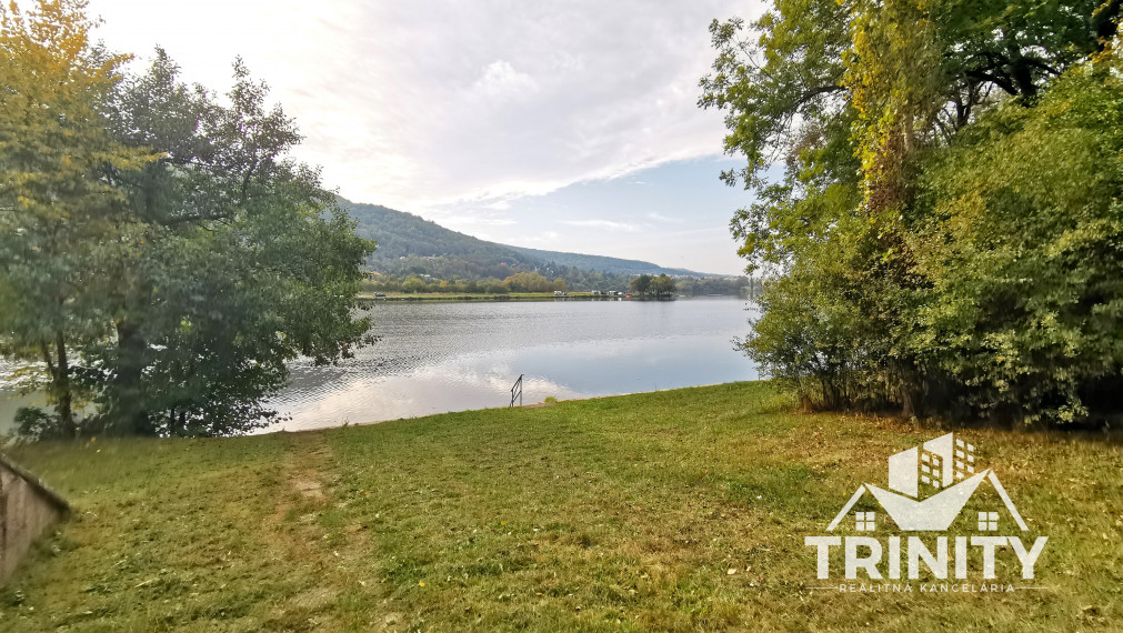 Na predaj Rekreačný poschodový objekt - Zvolen časť Môťová