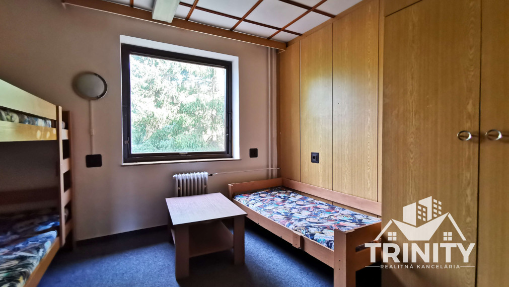 Na predaj Rekreačný poschodový objekt - Zvolen časť Môťová