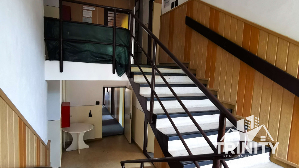 Na predaj Rekreačný poschodový objekt - Zvolen časť Môťová