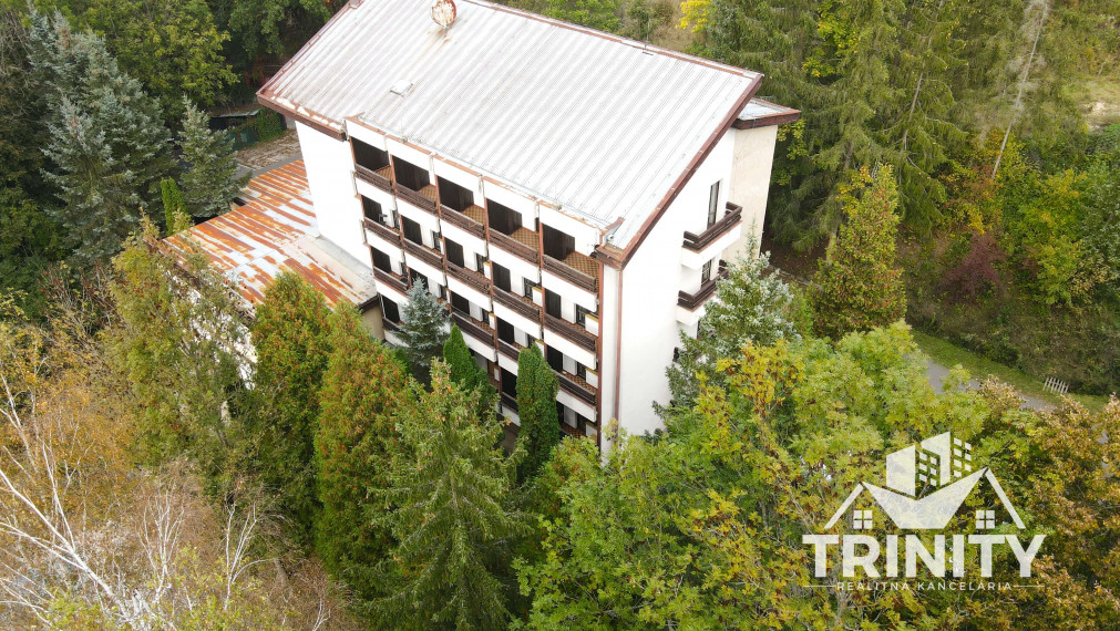 Na predaj Rekreačný poschodový objekt - Zvolen časť Môťová