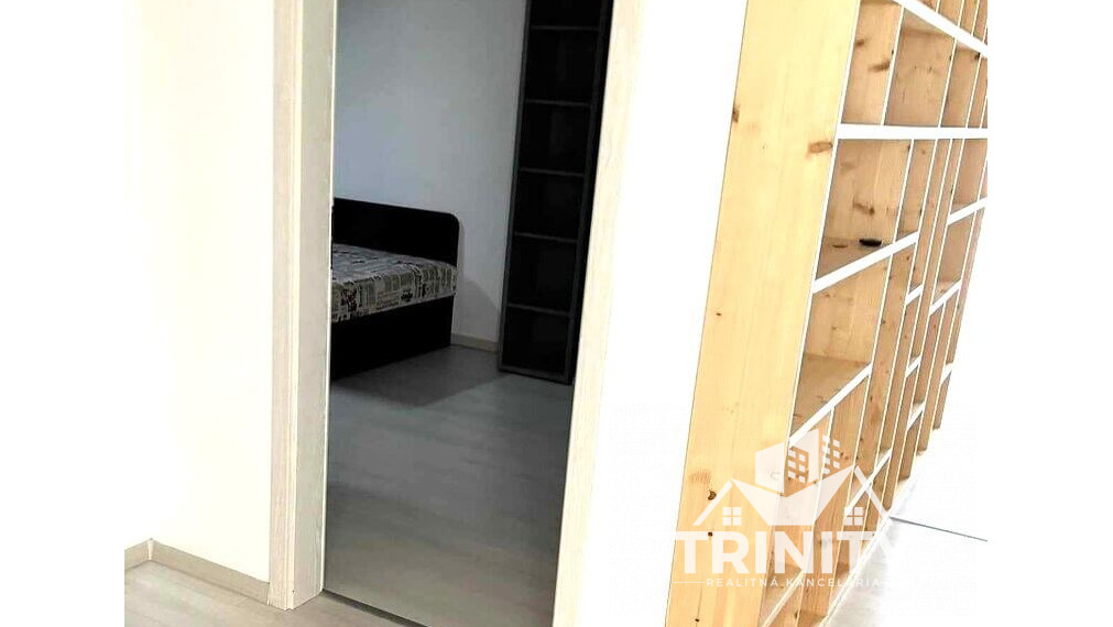 Na prenájom luxusný 3 izbový byt s dvomi balkónmi v centre mesta Nové Zámky