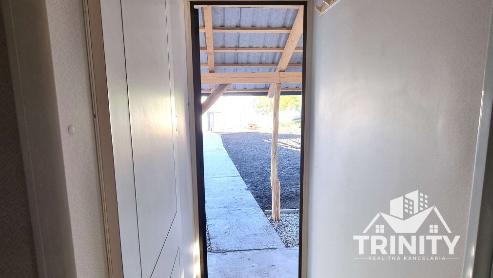 Exkluzívne - Na predaj mobilný dom s pozemkom v obci Pribeta