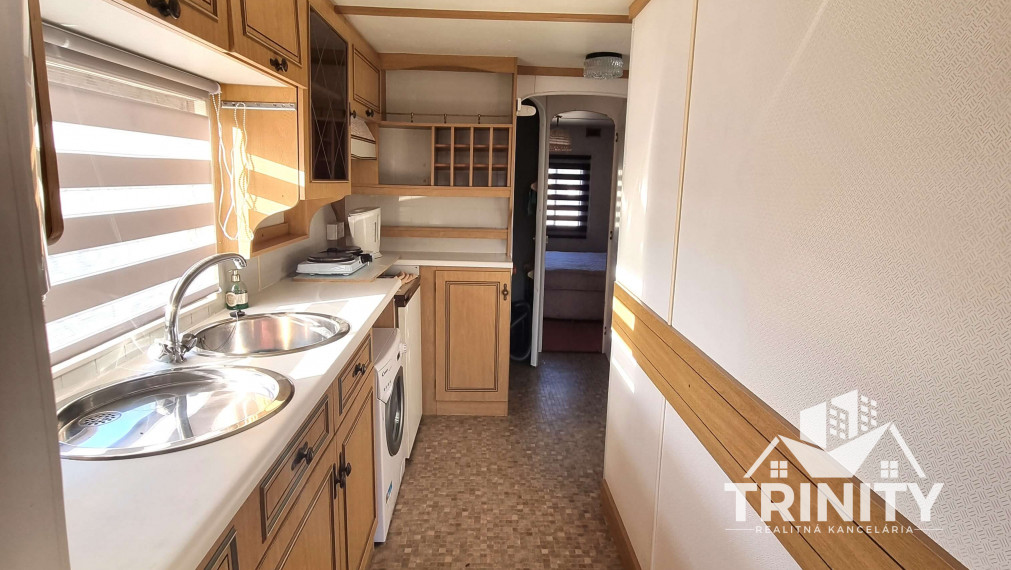 Exkluzívne - Na predaj mobilný dom s pozemkom v obci Pribeta