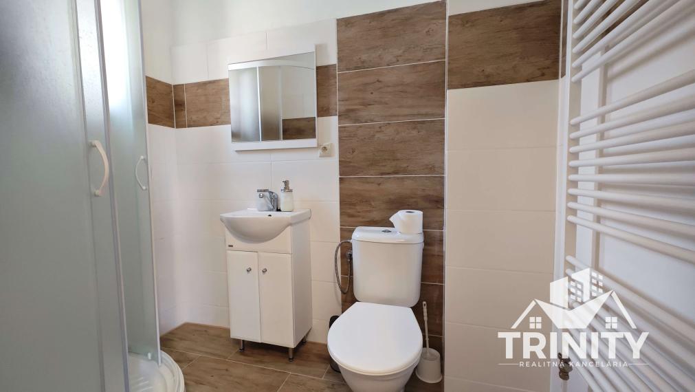 Na predaj 4-izbový rodinný dom v obci Podhájska, 3D prehliadka