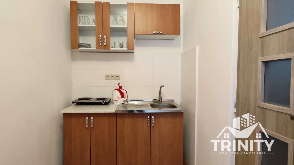 Na predaj 4-izbový rodinný dom v obci Podhájska, 3D prehliadka